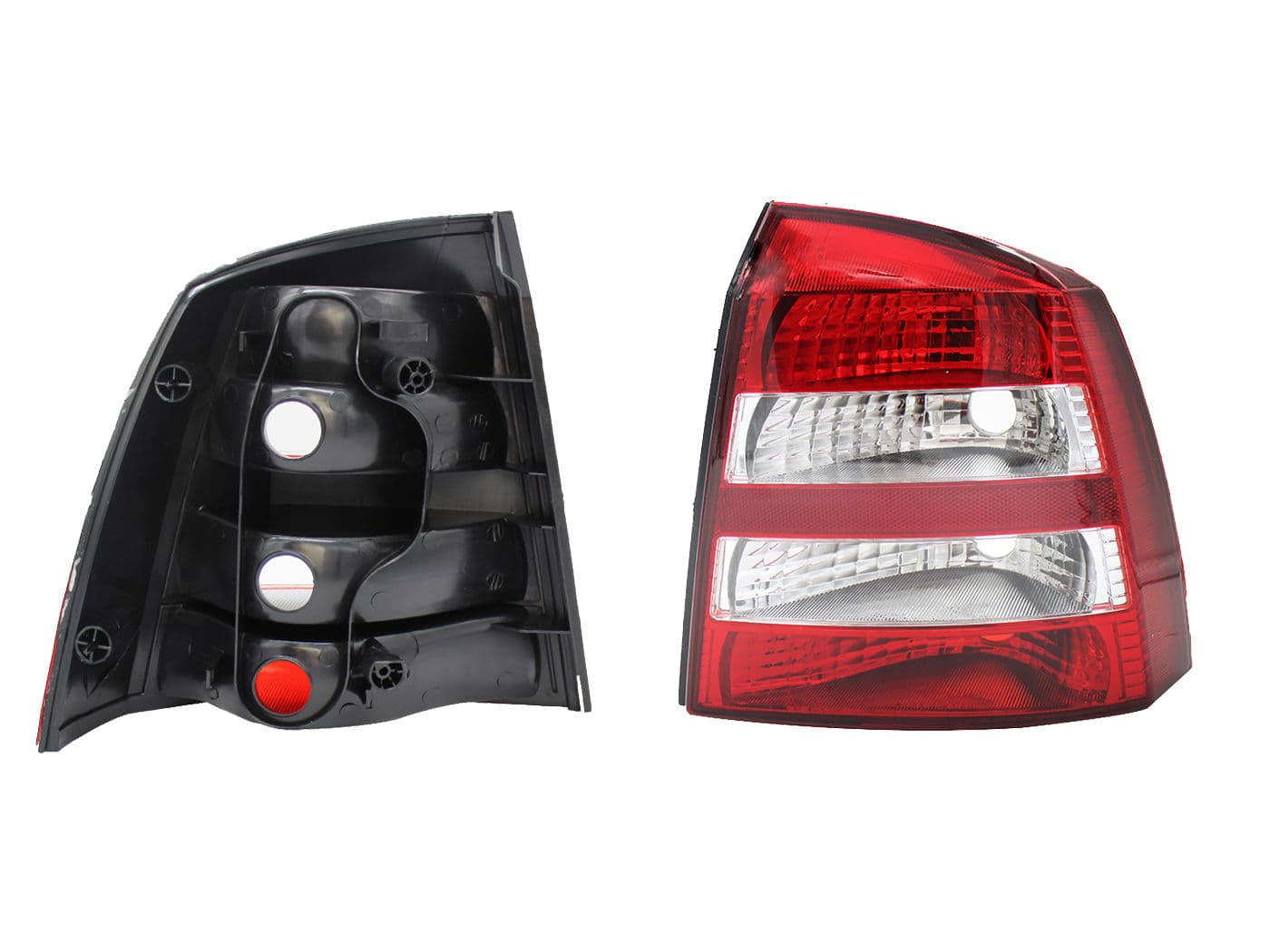 Calavera Derecha Chevrolet Astra 5 Puertas 2004-2006 Sin Arnés Clara Rojo Blanco
