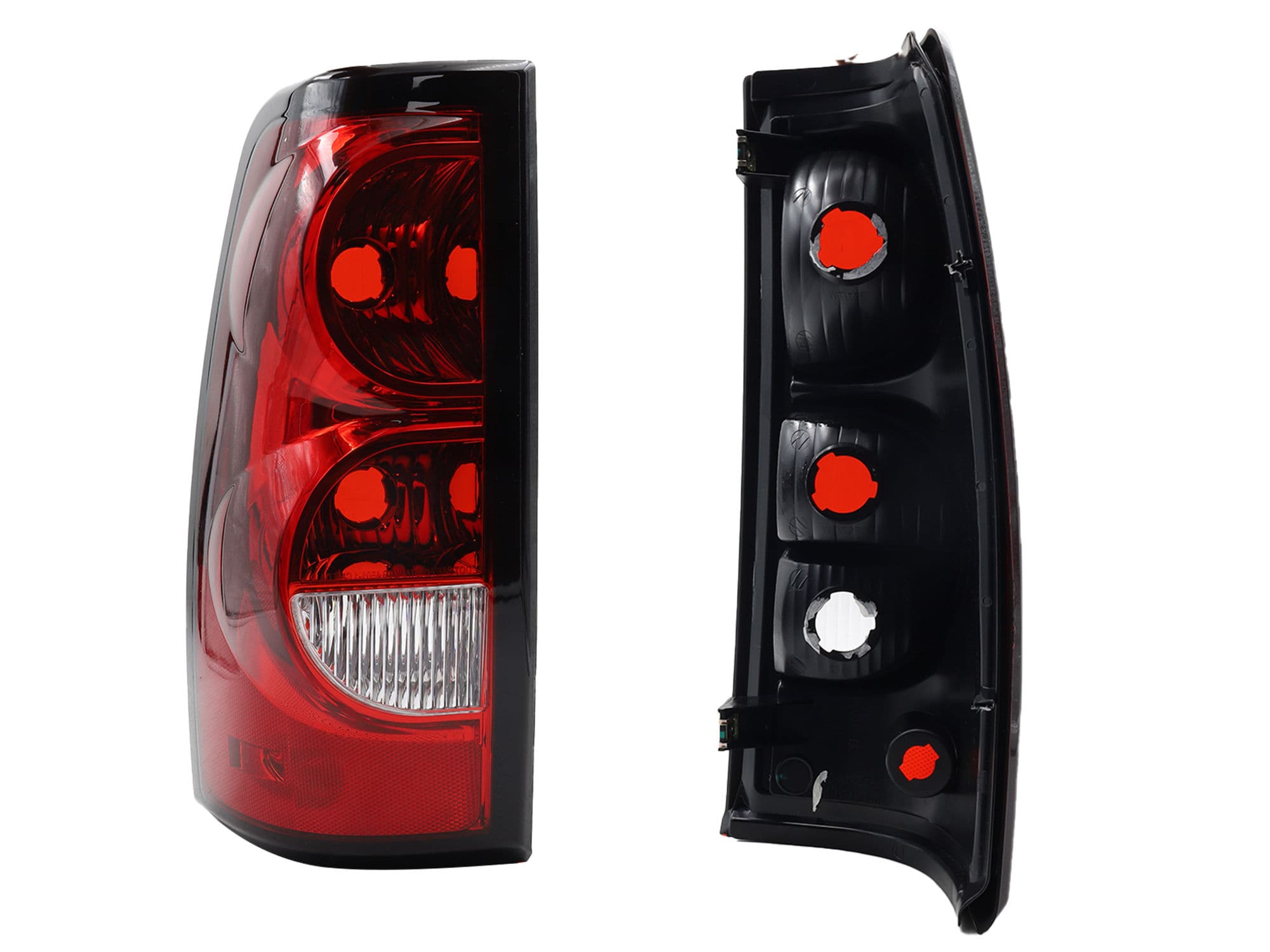 Calavera Izquierda Chevrolet Silverado 1500/2500 2004-2006 Sin Arnés Filo Negro Rojo Blanco