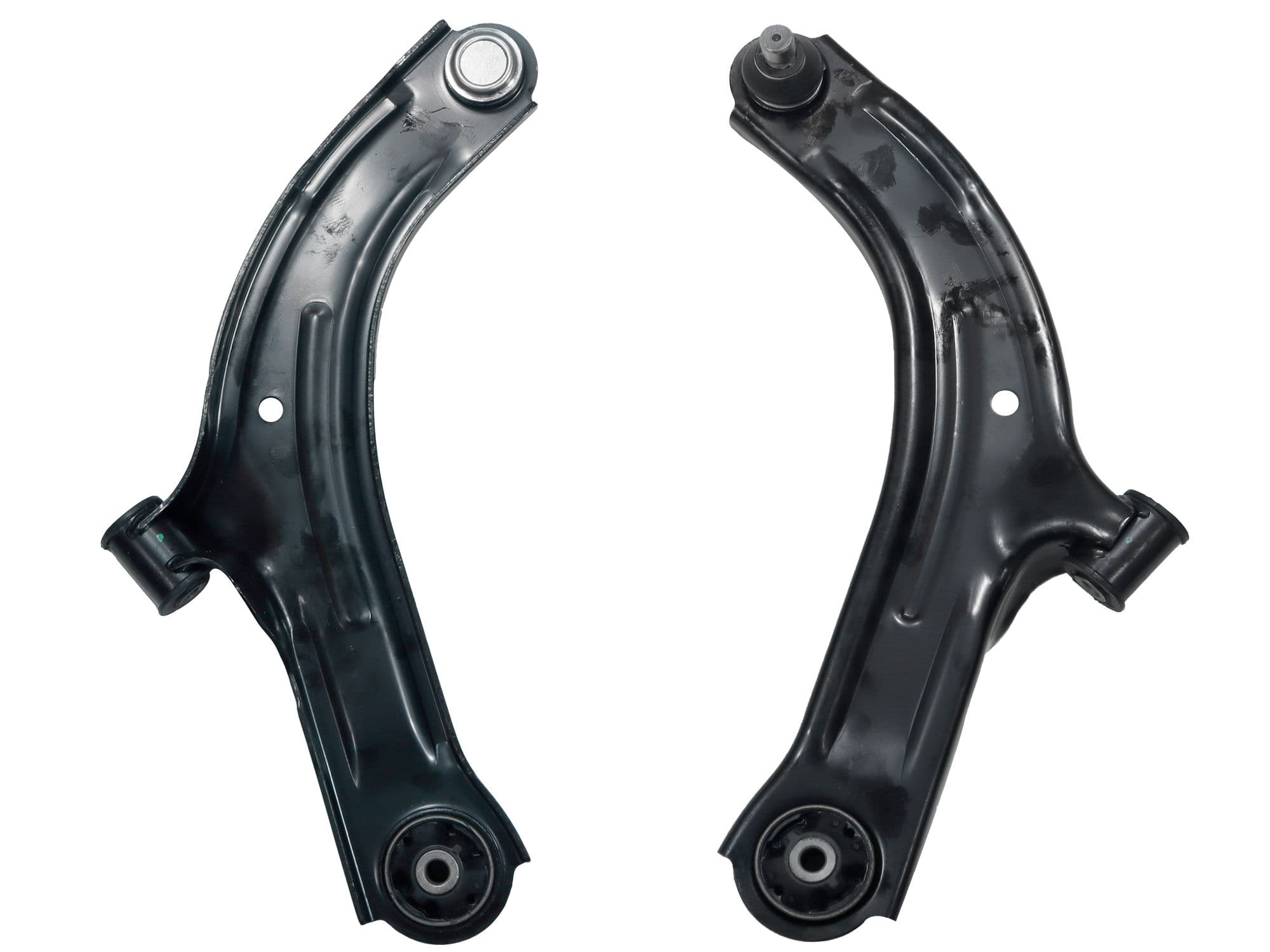 Horquilla Delantera Inferior Izquierda Nissan Tiida 1.6L / 1.8L 2006-2017 4 y 5 Puertas Con Rótula Con Bujes