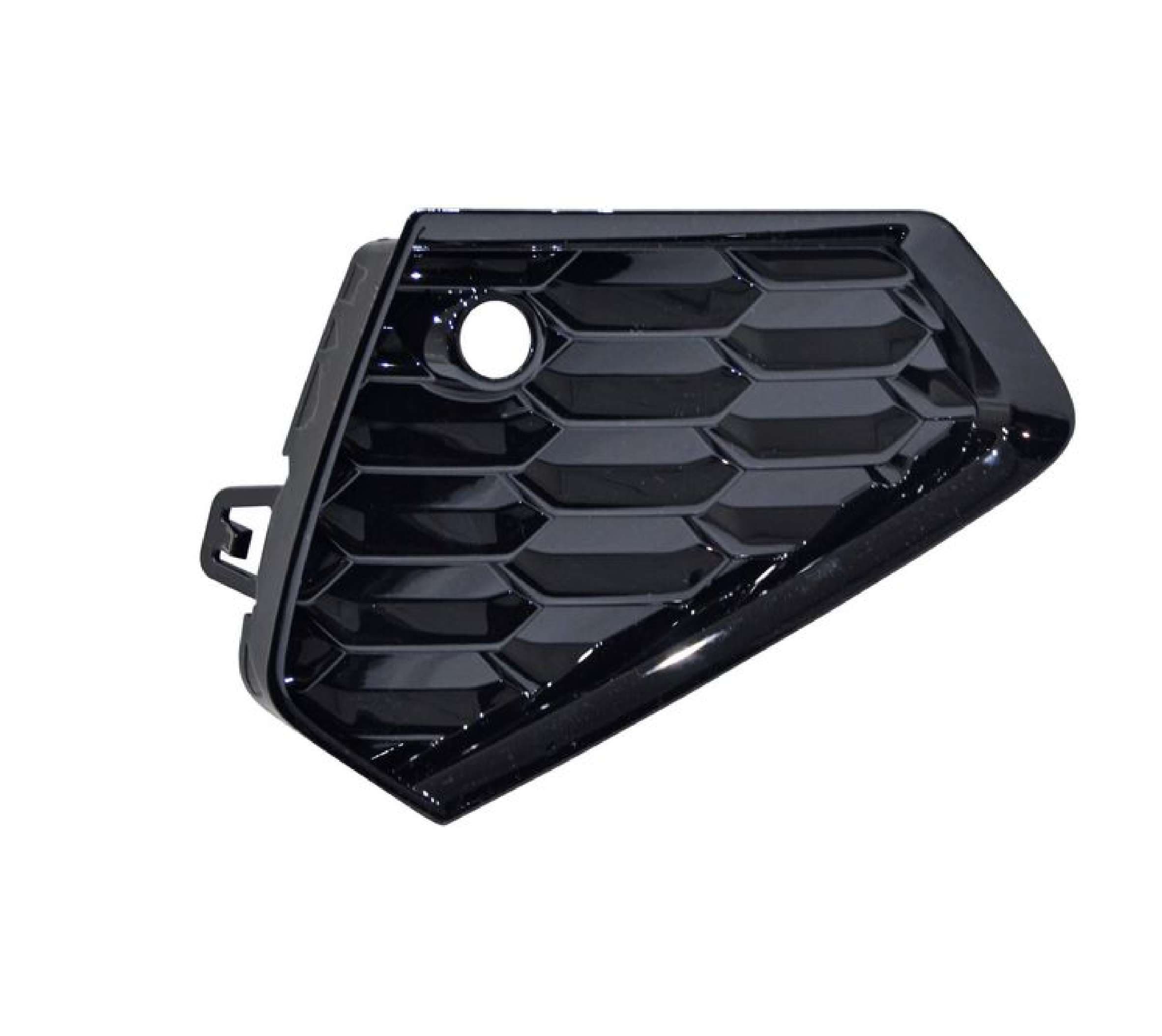 Parrilla Trasera Audi A3 2022-2025 Con Hoyo Para Sensor Izquierda